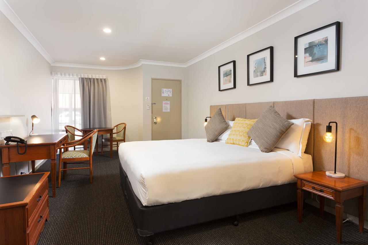 Brisbane International Virginia Hotel Exterior photo