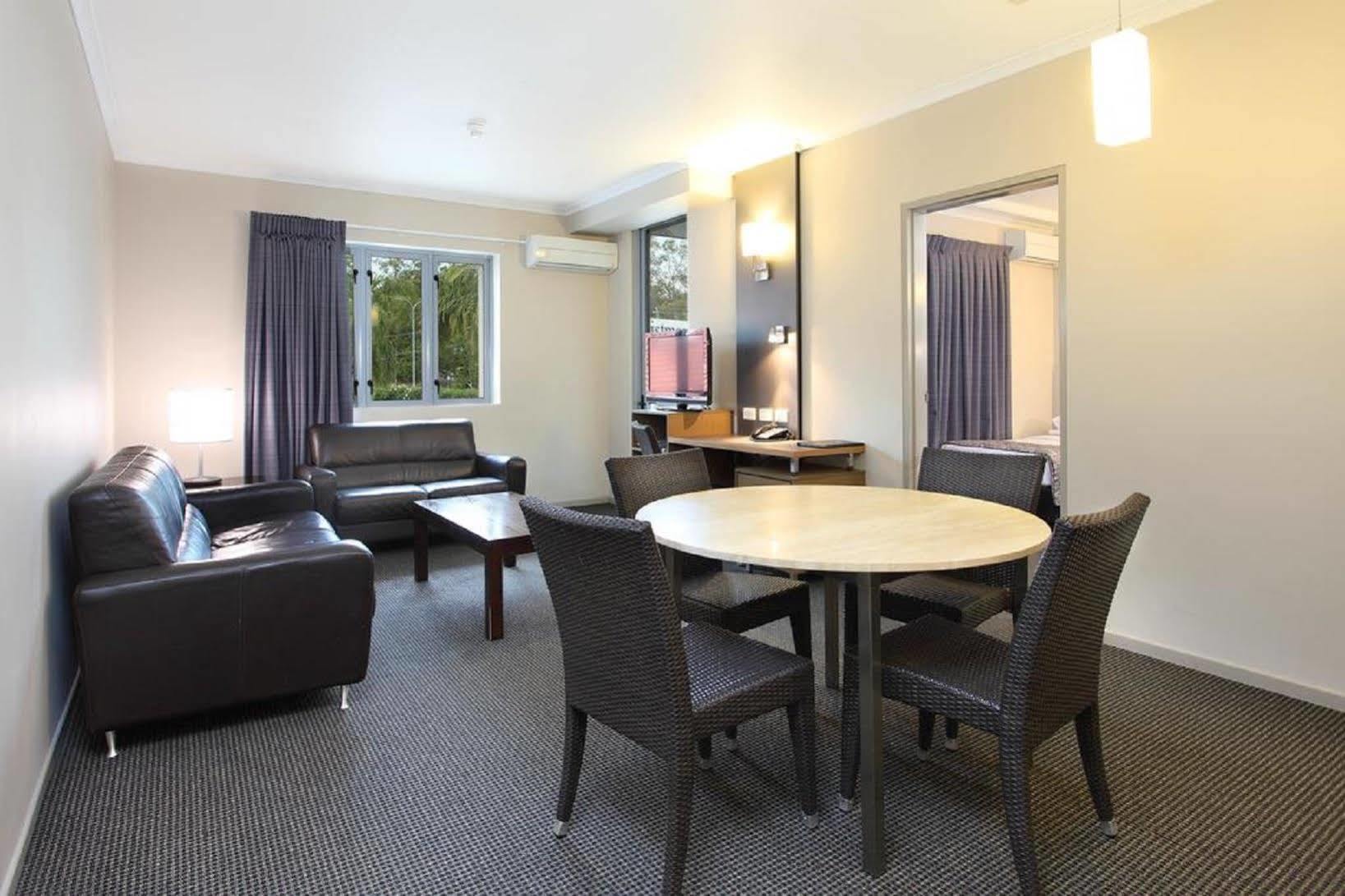 Brisbane International Virginia Hotel Exterior photo
